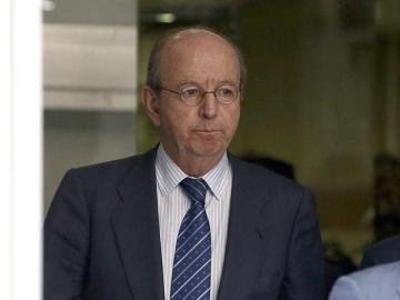 Exdirectivos de Bankia niegan haber solicitado que les ampliaran el crédito de sus tarjetas 'black' Exdirectivos de Bankia niegan haber solicitado que les ampliaran el crédito de sus tarjetas 'black'