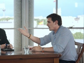 Albert Rivera: "No hubo gobierno por personalismos" Albert Rivera: "No hubo gobierno por personalismos"