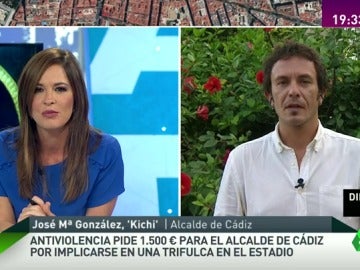 'Kichi': "No culpo a la Policía por el incidente, es el PP quien controla las instituciones para atacar a sus adversarios" 'Kichi': "No culpo a la Policía por el incidente, es el PP quien controla las instituciones para atacar a sus adversarios"