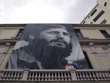 División en Cuba tras la muerte de Fidel Castro: "Aunque esté muerto, siempre será nuestro comandante"