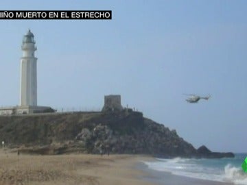 Frame 27.639289 de: Encuentran el cuerpo sin vida de un niño subsahariano de entre cinco y siete años en una playa de Cádiz