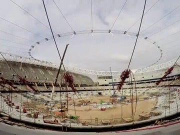 Frame 19.033043 de: El espectacular 'time-lapse' de las obras del Wanda Metropolitano: dos días de trabajo en solo un minuto