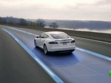 Frame 12.828082 de: TESLA