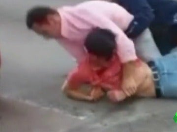 Frame 17.951652 de: pelea after Frame 17.951652 de: pelea after