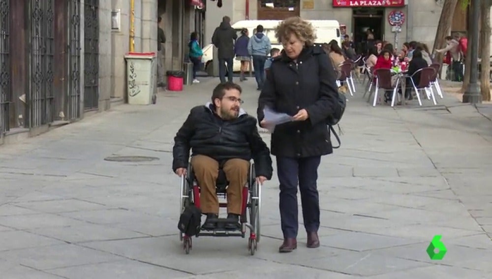 Nazaret, discapacitado que por fin encuentra trabajo
