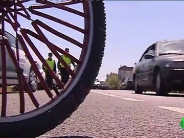 Dos ciclistas de un equipo de Jávea mueren al ser arrollados en Oliva por una conductora ebria y drogada