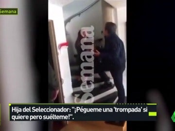Sale a la luz el vídeo en el que el seleccionador de Honduras agrede a su hija Sale a la luz el vídeo en el que el seleccionador de Honduras agrede a su hija