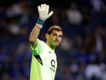 Iker Casillas durante un partido Iker Casillas durante un partido