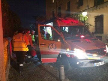 Samur-Protección Civil han atendido al hombre, lo han estabilizado y trasladado al hospital Samur-Protección Civil han atendido al hombre, lo han estabilizado y trasladado al hospital