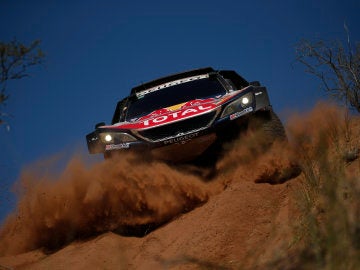 Carlos Sainz, durante la 13ª etapa del Dakar Carlos Sainz, durante la 13ª etapa del Dakar