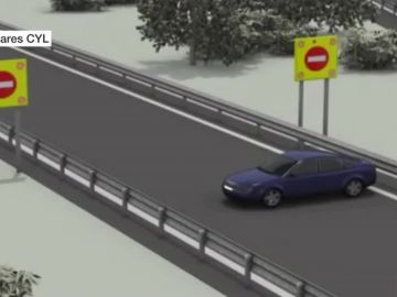 Una simulación de un kamikaze ante los avisadores lumínicos Una simulación de un kamikaze ante los avisadores lumínicos