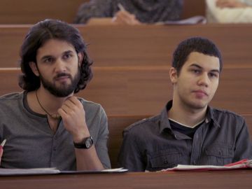 Unos jóvenes en Malas Compañías Unos jóvenes en Malas Compañías