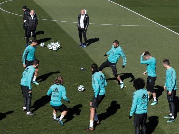 Último entrenamiento del Madrid antes de medirse a Las Palmas Último entrenamiento del Madrid antes de medirse a Las Palmas