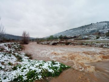 Imagen del caudal actual del río Grío tras las últimas precipitaciones Imagen del caudal actual del río Grío tras las últimas precipitaciones