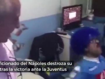 Un aficionado del Nápoles destroza su casa después de la victoria ante la Juventus Un aficionado del Nápoles destroza su casa después de la victoria ante la Juventus