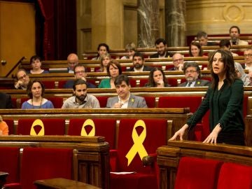 La líder de Ciudadanos, Inés Arrimadas, interviene en el pleno del Parlament La líder de Ciudadanos, Inés Arrimadas, interviene en el pleno del Parlament