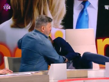 La "desagradable" caída de Frank Blanco con "todo el culo en pompa" La "desagradable" caída de Frank Blanco con "todo el culo en pompa"