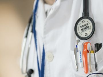 MÉDICO MÉDICO