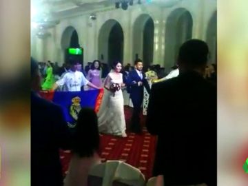 Una pareja de chinos se casan... ¡con el himno del Real Madrid!
