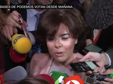 La pregunta de Santamaría a Pablo Iglesias sobre el escrache que ella sufrió: "¿Nuestros hijos son de peor condición?" La pregunta de Santamaría a Pablo Iglesias sobre el escrache que ella sufrió: "¿Nuestros hijos son de peor condición?"