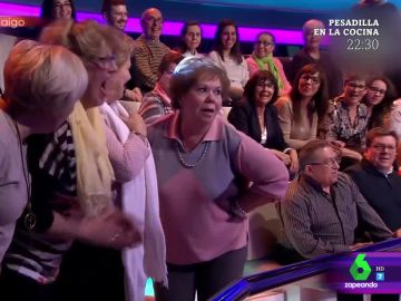 El 'twerking' de una señora "que deja loco" a Arturo Valls con sus "encantos" El 'twerking' de una señora "que deja loco" a Arturo Valls con sus "encantos"