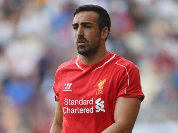 José Enrique, durante un partido con el Liverpool José Enrique, durante un partido con el Liverpool