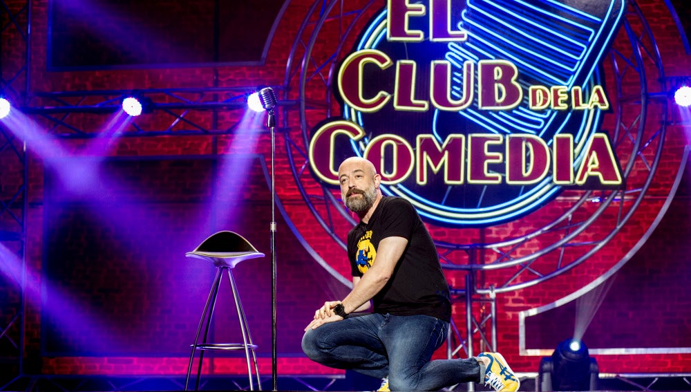 Goyo Jiménez sobre las tablas de El Club de la Comedia