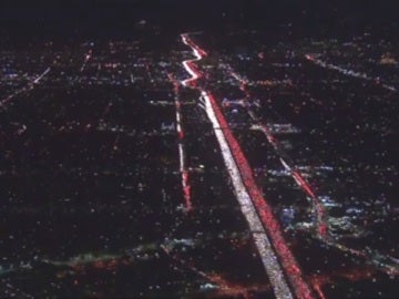 Atasco en una carretera de Los Ángeles Atasco en una carretera de Los Ángeles
