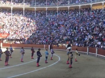 Minuto de silencio en las Ventas Minuto de silencio en las Ventas