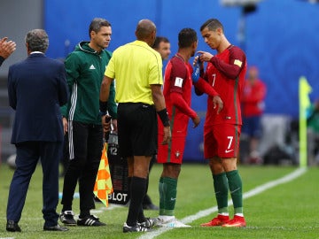 Cristiano Ronaldo, en un partido de Portugal en la Copa Confederaciones Cristiano Ronaldo, en un partido de Portugal en la Copa Confederaciones