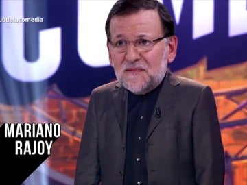 Mariano Rajoy se sube a las tablas del Club de la Comedia y desata las carcajadas con sus mejores perlas Mariano Rajoy se sube a las tablas del Club de la Comedia y desata las carcajadas con sus mejores perlas
