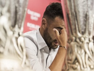 Iborra, emocionado en su despedida del Sevilla