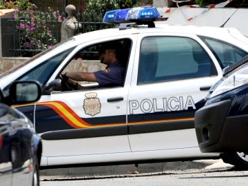 Un coche de la Policía Nacional Un coche de la Policía Nacional