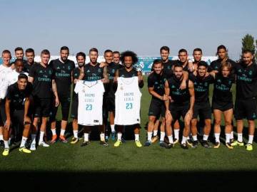 Los jugadores del Real Madrid, con camisetas en apoyo a Sergio Llull Los jugadores del Real Madrid, con camisetas en apoyo a Sergio Llull