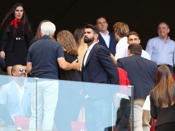 Diego Costa, en el palco del Wanda Metropolitano durante el Atlético de Madrid - Sevilla Diego Costa, en el palco del Wanda Metropolitano durante el Atlético de Madrid - Sevilla