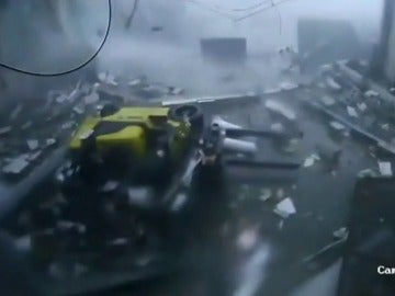 Los brutales efectos de un tornado