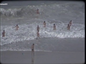Nudismo en una playa gallega Nudismo en una playa gallega