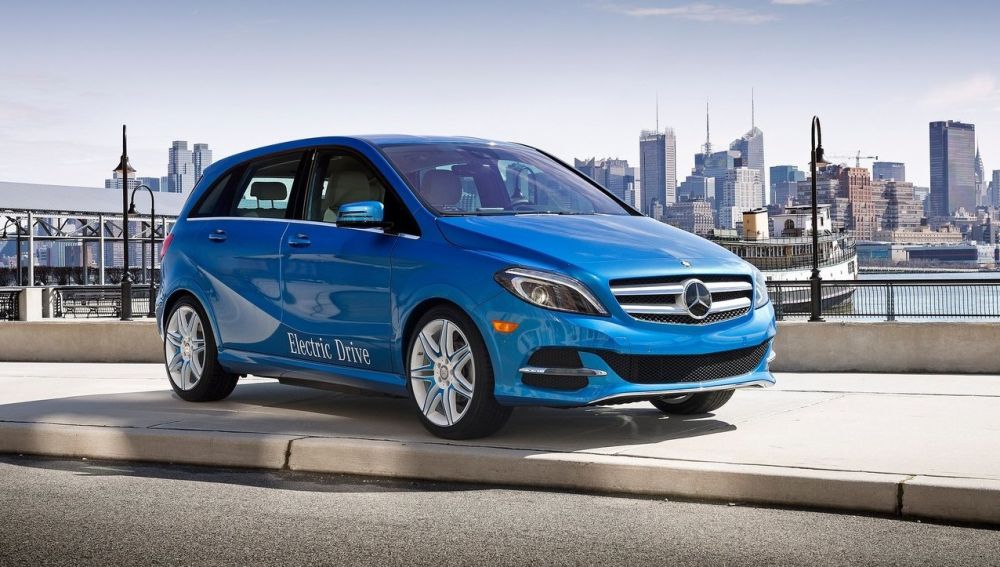 Mercedes-Benz-B-Class_Electric_Drive-2015-1280-01-e1504528801173.jpg