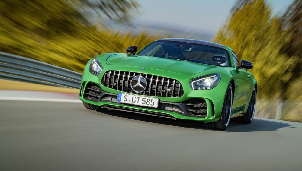 mercedes-amg-gt-r-2017-15.jpg
