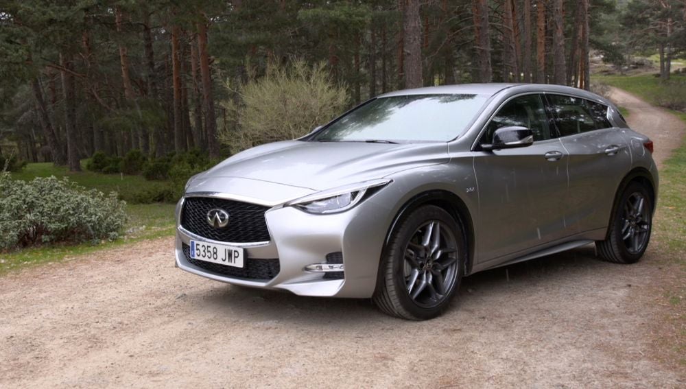 Infiniti-Q30.jpg