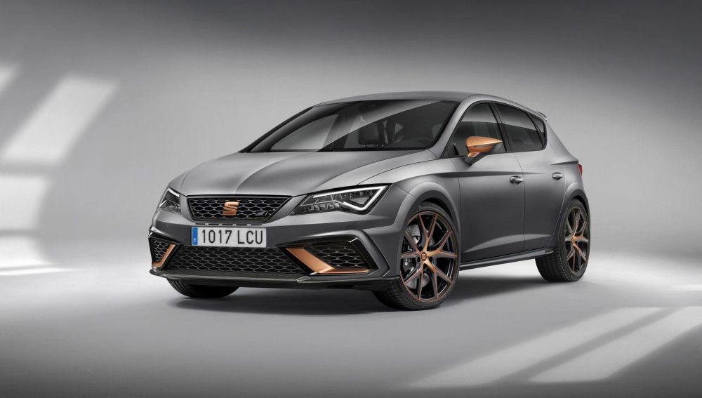seat-leon-cupra-r-2018-1.jpg