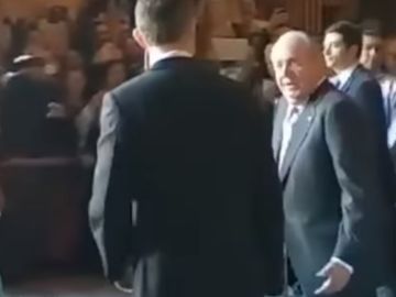 El rey Juan Carlos pide explicaciones a su hijo Felipe