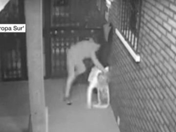Brutal agresión de un atracador en Algeciras Brutal agresión de un atracador en Algeciras