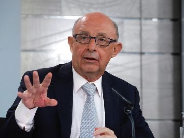 El ministro de Hacienda Critóbal Montoro El ministro de Hacienda Critóbal Montoro
