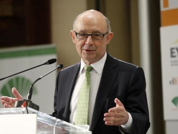 Cristóbal Montoro ante los medios Cristóbal Montoro ante los medios