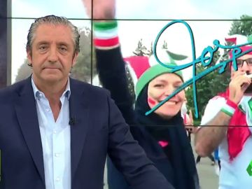 Josep Pedrerol: "Se trata de que todos seamos iguales. Aquí, en Moscú y en Irán. Algo que no debería ser tan difícil" Josep Pedrerol: "Se trata de que todos seamos iguales. Aquí, en Moscú y en Irán. Algo que no debería ser tan difícil"