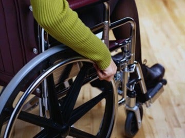 Silla de ruedas de un discapacitado Silla de ruedas de un discapacitado