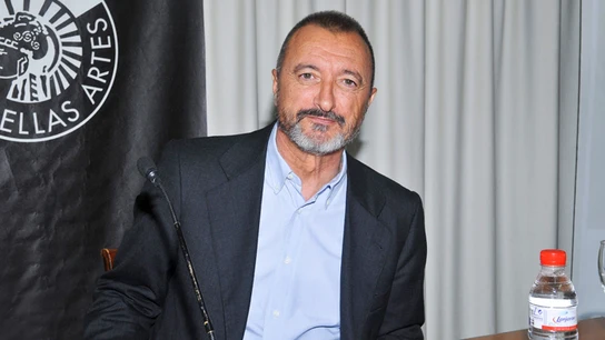 Arturo Pérez-Reverte Arturo Pérez-Reverte