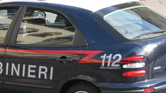 Coche de policía italiana Coche de policía italiana