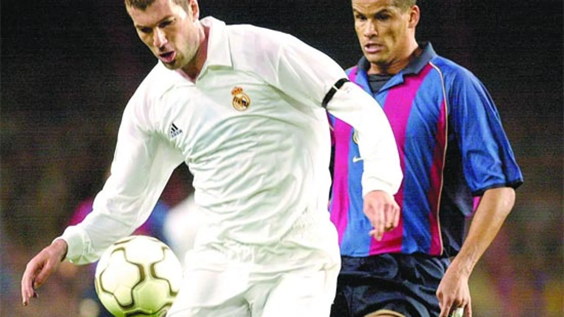 Zidane y Rivaldo, duelo galáctico